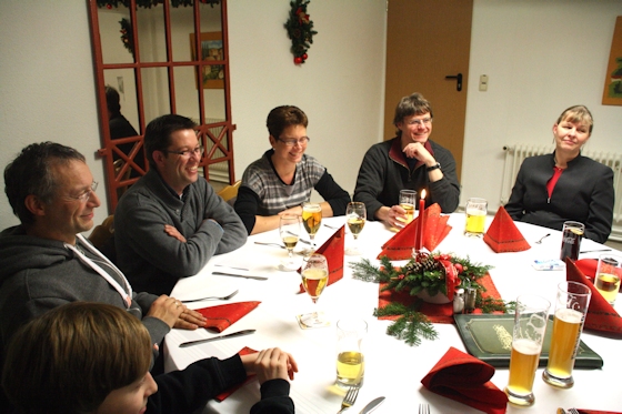 Einige Teilnehmer der Weihnachtsfeier.