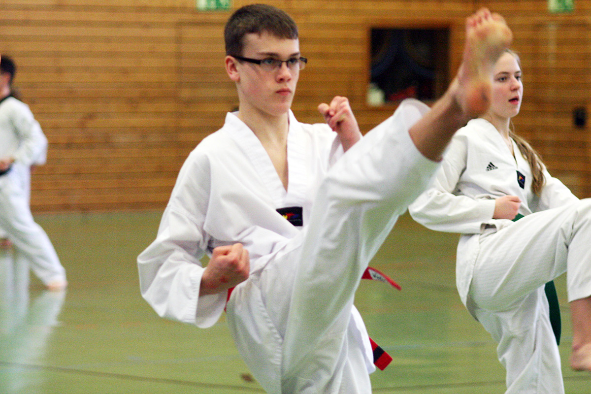 Clemens Deicke in der Poomsae-Einheit.