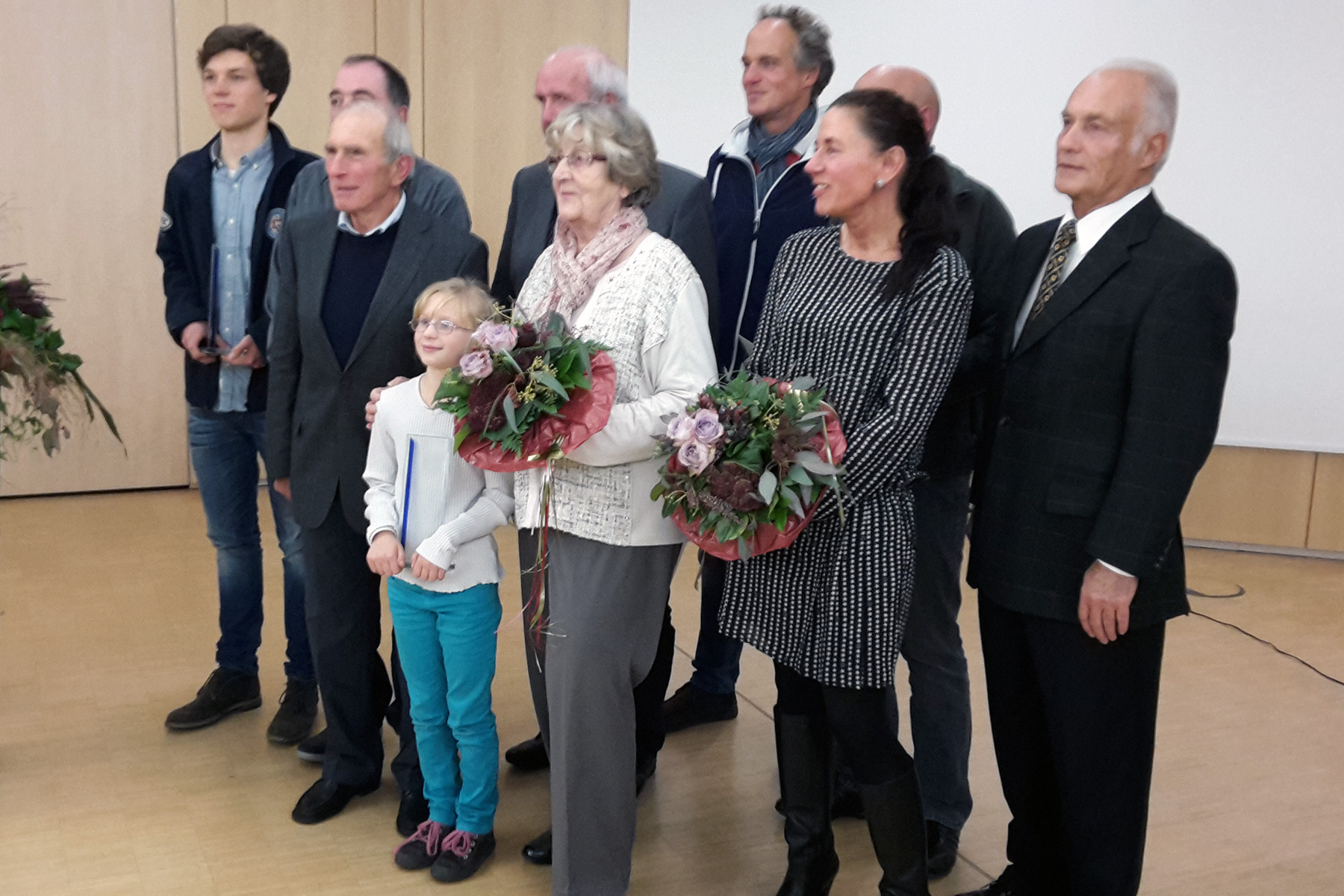 Die geehrten Sportler sowie Ehrenamtspreisträger.